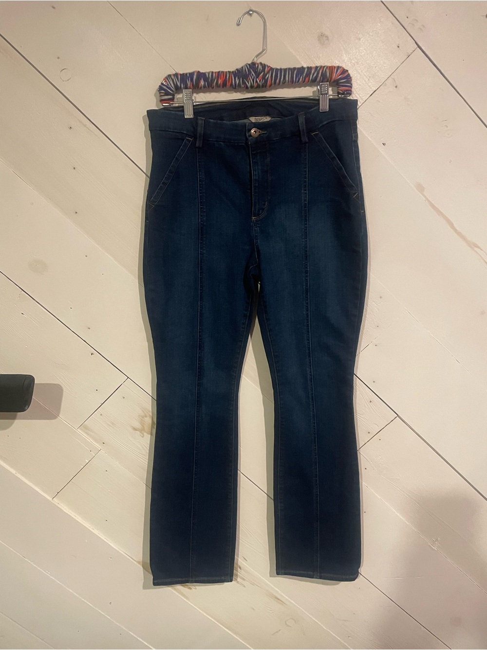 NWOT Duluth TradinDark Blue Women's Slim Straight Jeans with back cuff slit